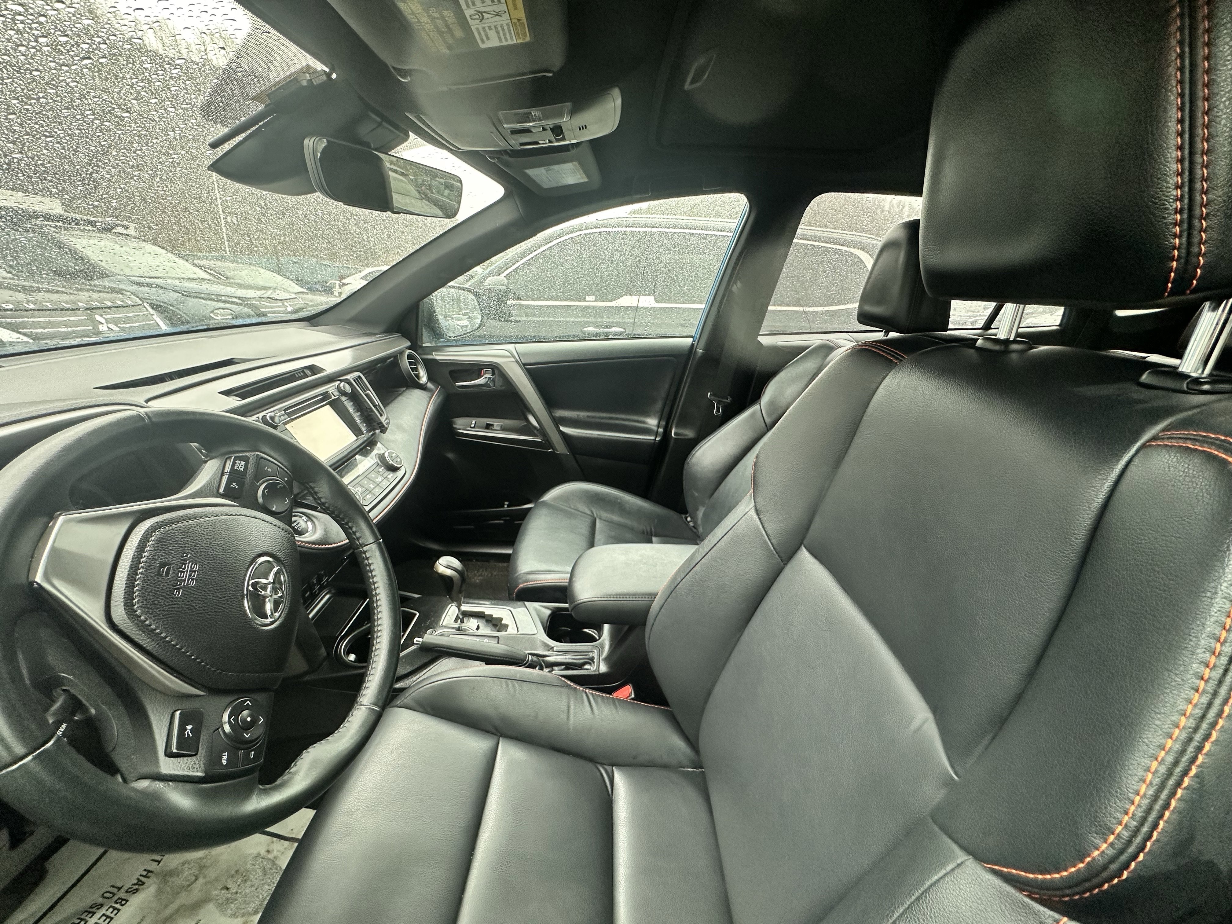 Used 2017 Toyota RAV4 SE w/ Power Extra Value Package image 7