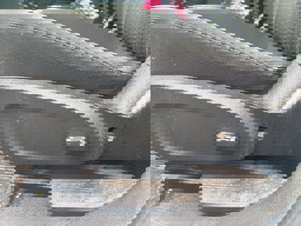 Used 2019 Chevrolet Sonic LT w/ Convenience Package FWD image 5