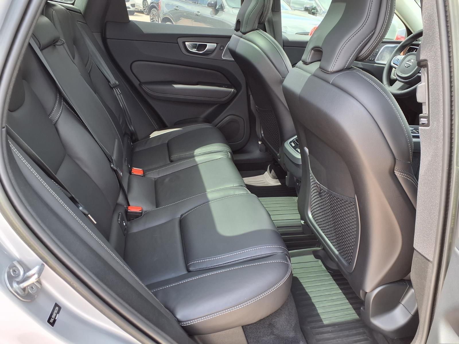 Certified 2023 Volvo XC60 B5 Ultimate image 15