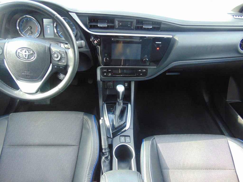 Used 2017 Toyota Corolla SE image 17