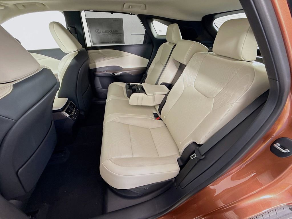 New 2026 Lexus RX 350h AWD/4WD image 17