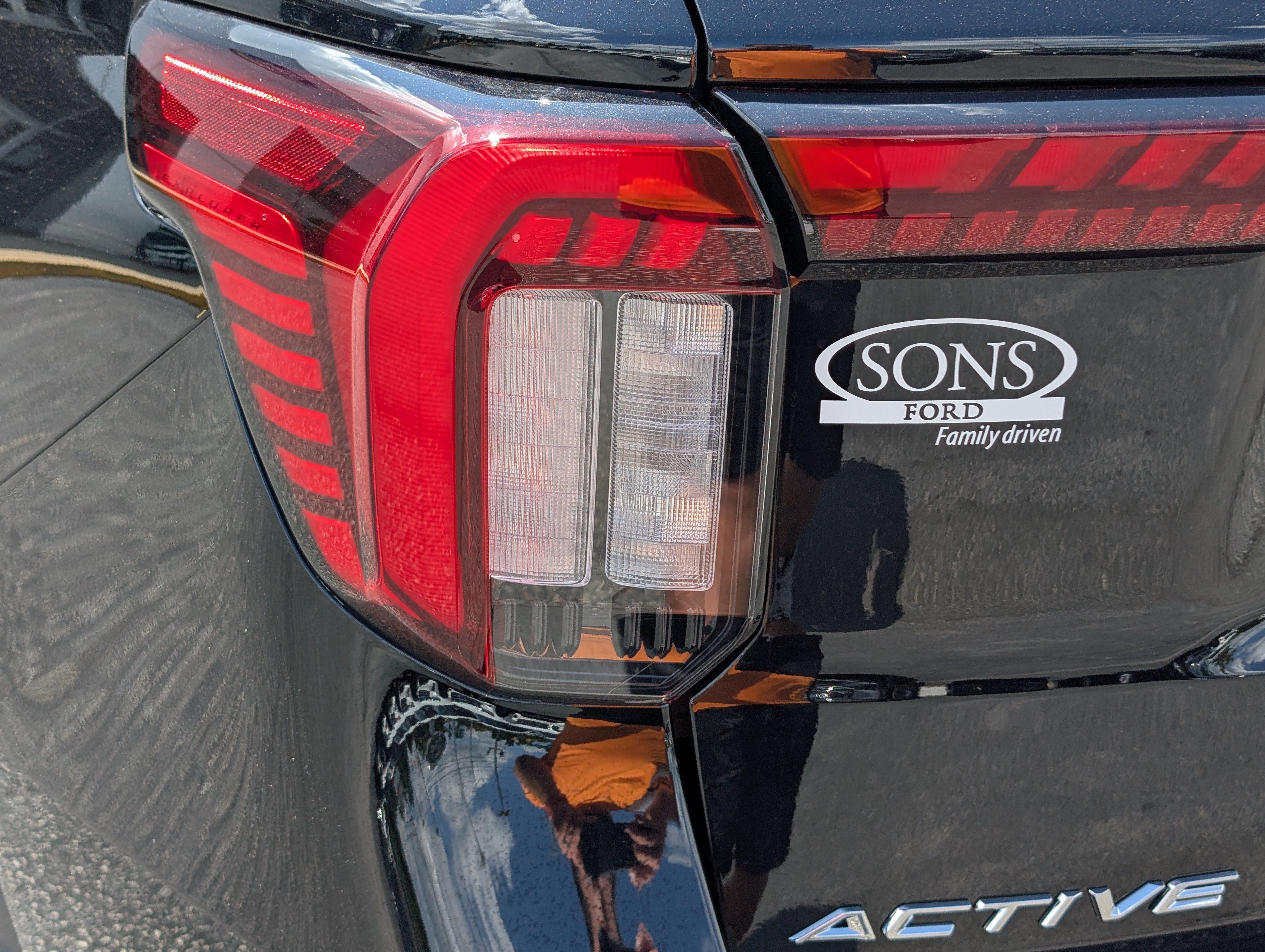 New 2026 Ford Explorer Active RWD image 12