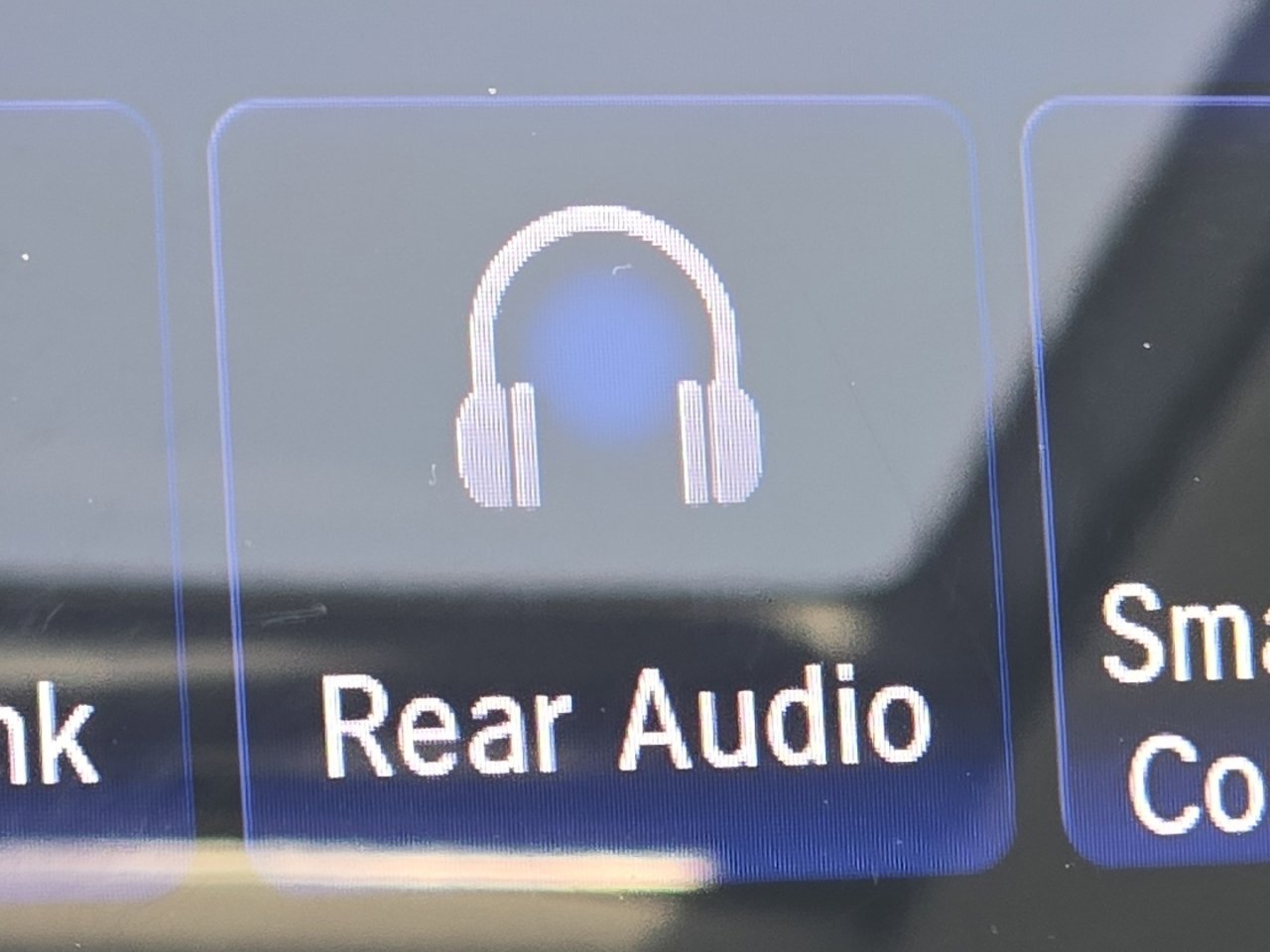 Used 2018 Honda Pilot Touring image 8