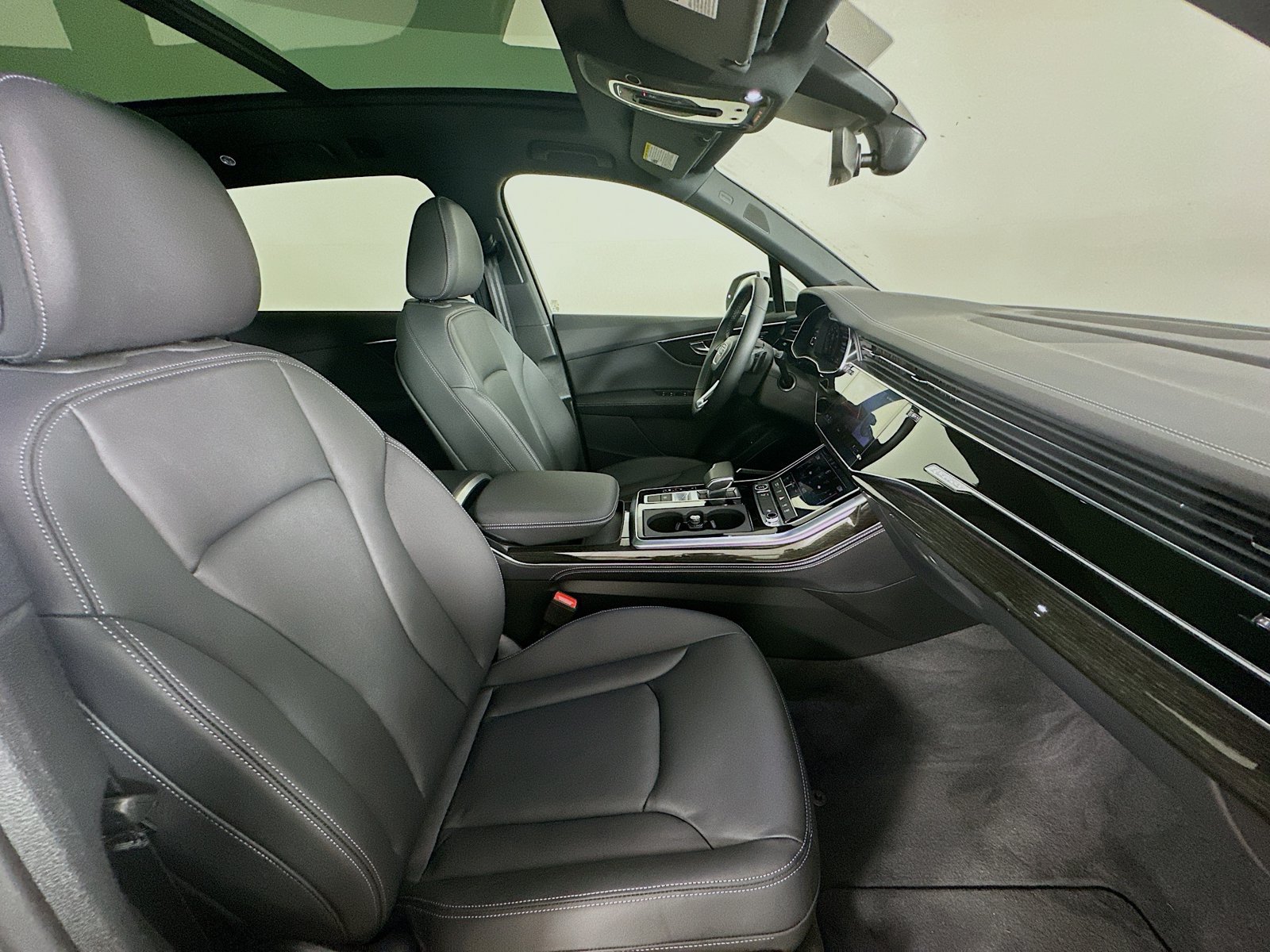 Certified 2025 Audi Q7 2.0T Premium AWD/4WD image 45