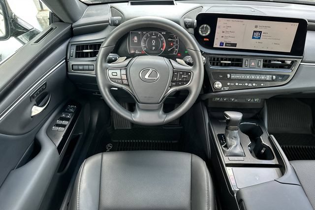 Used 2025 Lexus ES 350 w/ Premium Package FWD image 17