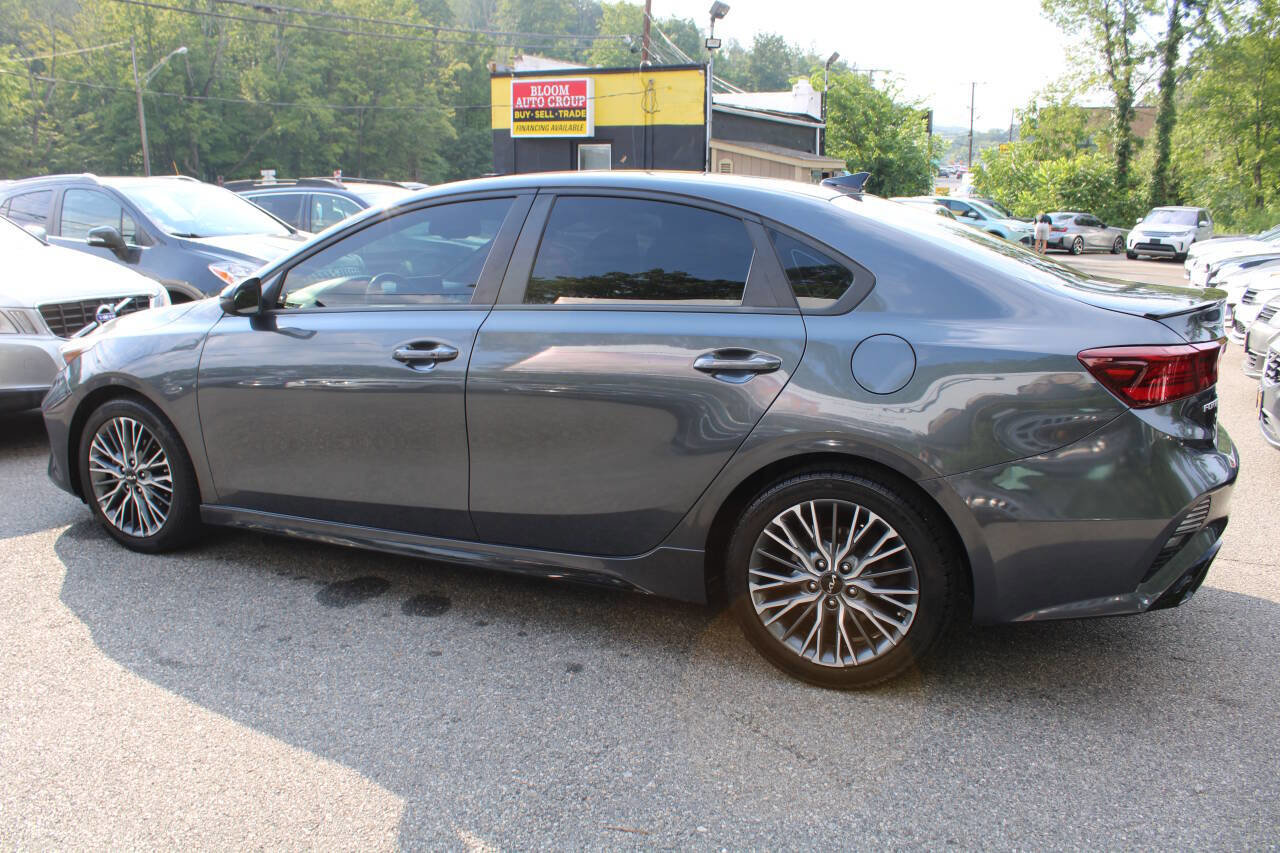 Used 2022 Kia Forte GT-Line w/ GT-Line Premium Package image 11