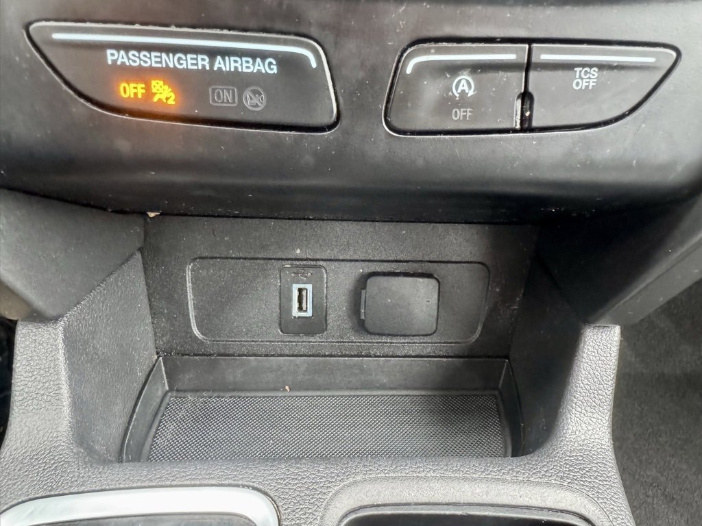 Used 2019 Ford Escape SE image 31