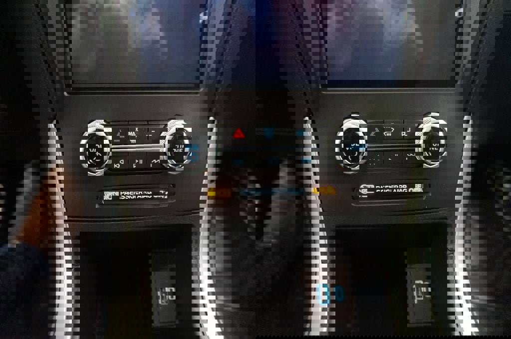 Used 2021 Ford Edge SEL w/ Convenience Package image 10