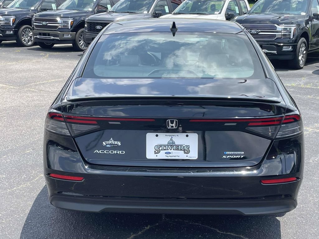 Used 2025 Honda Accord Sport image 4
