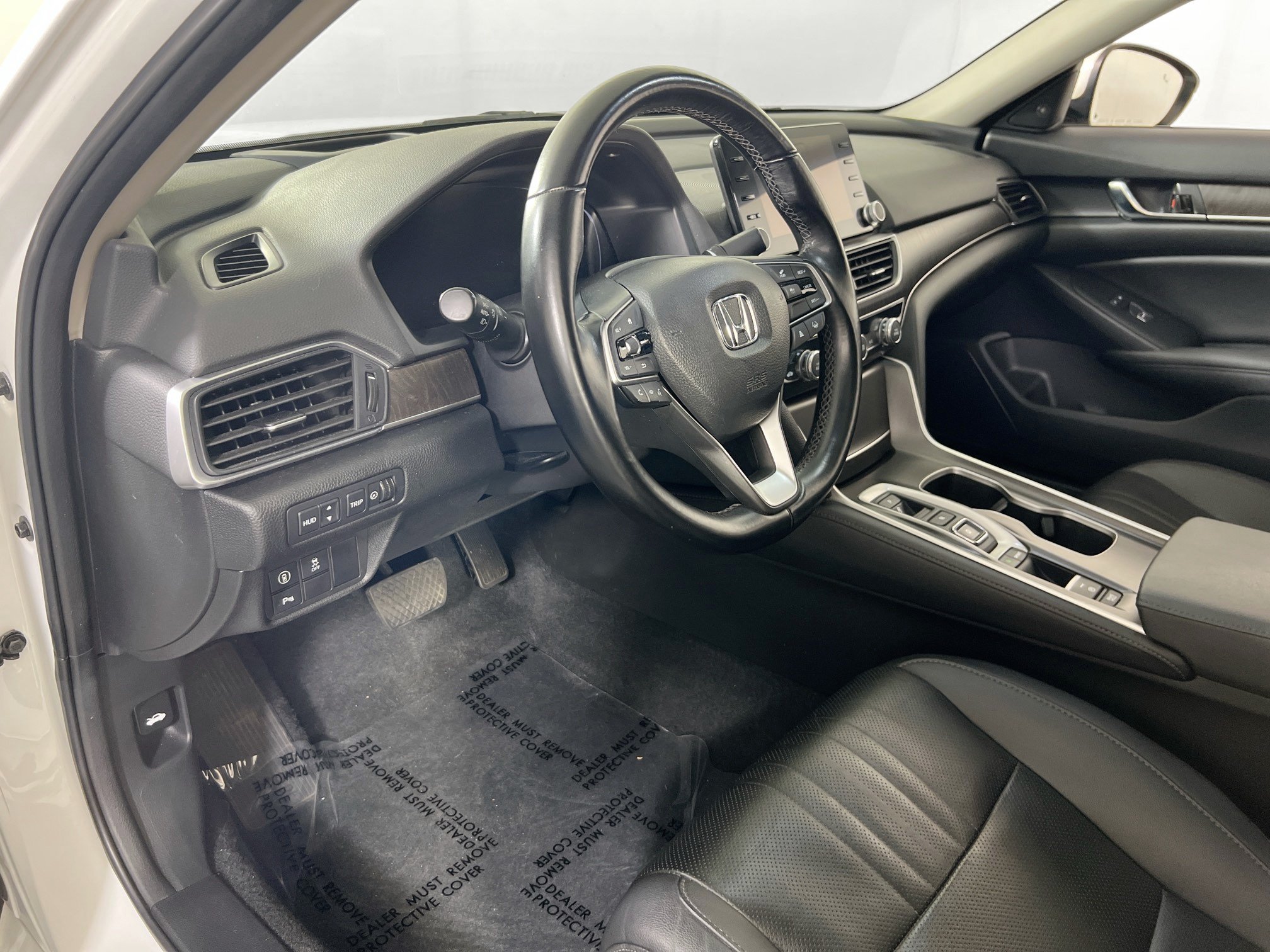 Used 2021 Honda Accord Touring image 9