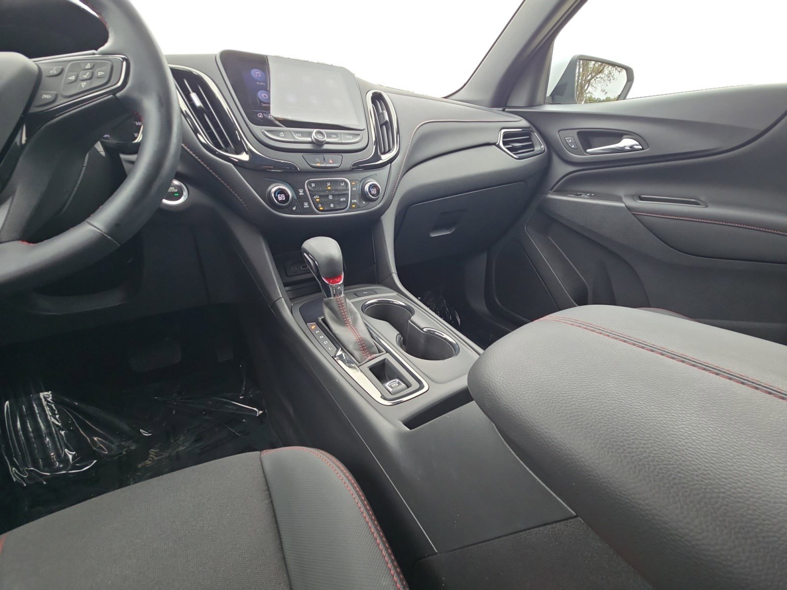 Used 2023 Chevrolet Equinox RS image 11