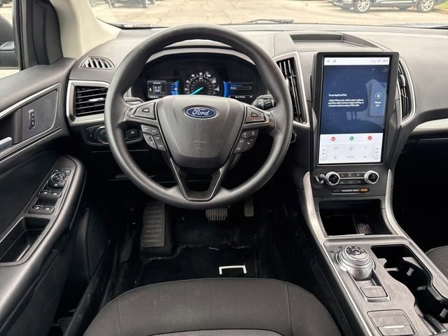 Certified 2024 Ford Edge SE image 16