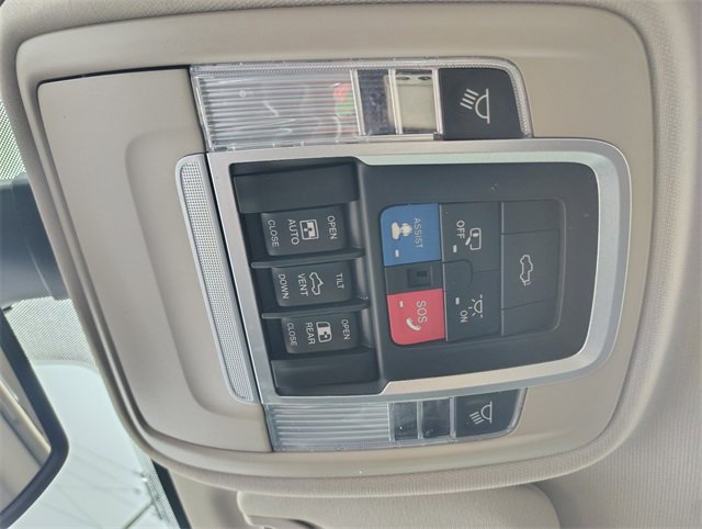 Used 2020 RAM 3500 Laramie image 32