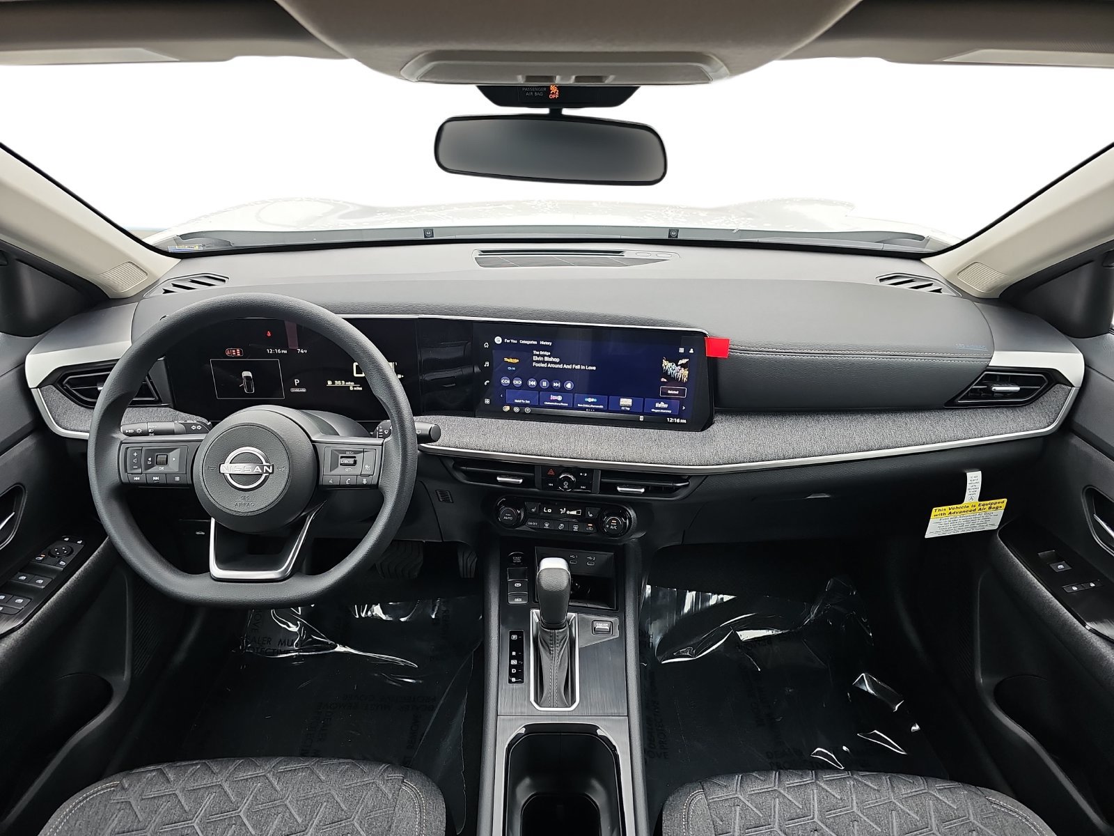 New 2027 Nissan Kicks SV w/ SV Premium Package FWD image 13