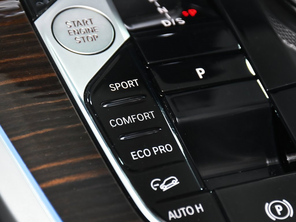 Used 2026 BMW X7 xDrive40i image 42