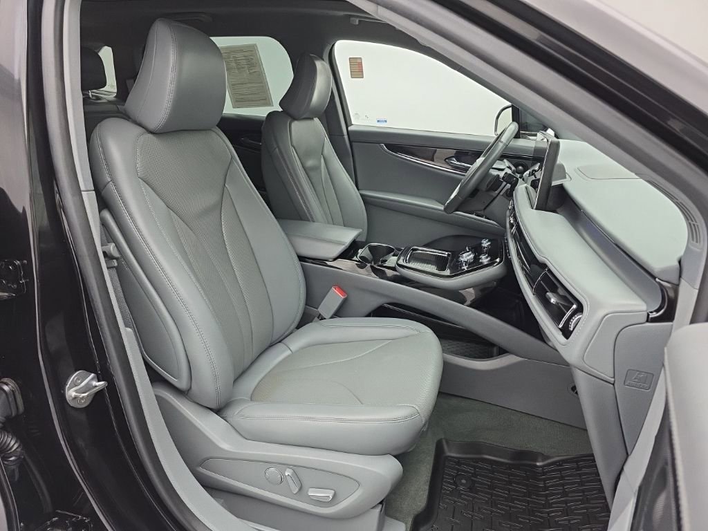 Used 2023 Lincoln Nautilus Reserve w/ Equipment Group 201A image 46