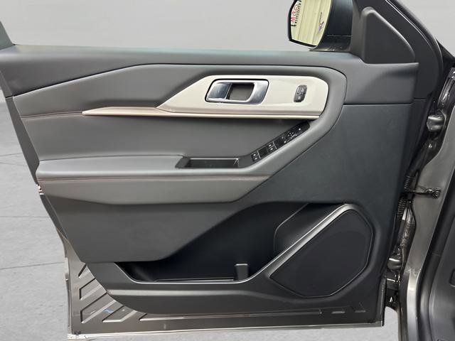 New 2026 Ford Explorer Active w/ Active Comfort Package AWD/4WD image 10