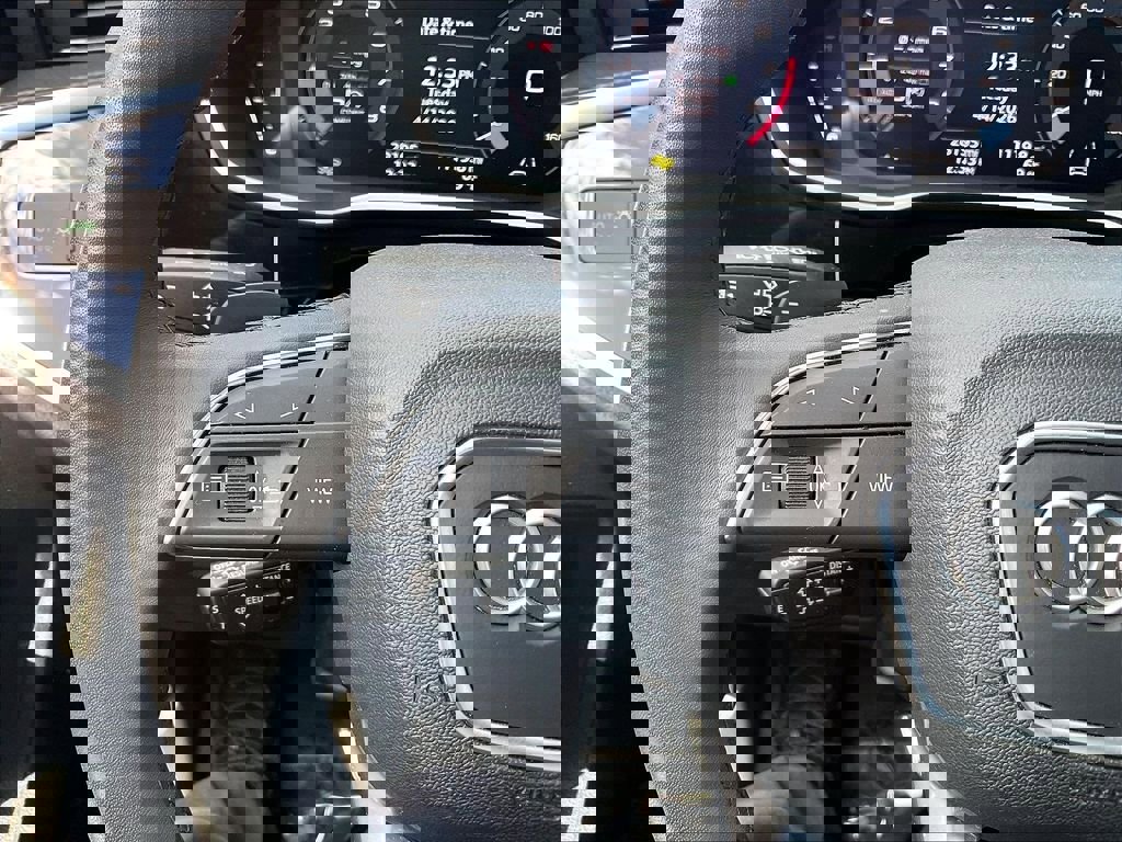 Used 2025 Audi Q3 2.0T Premium image 22