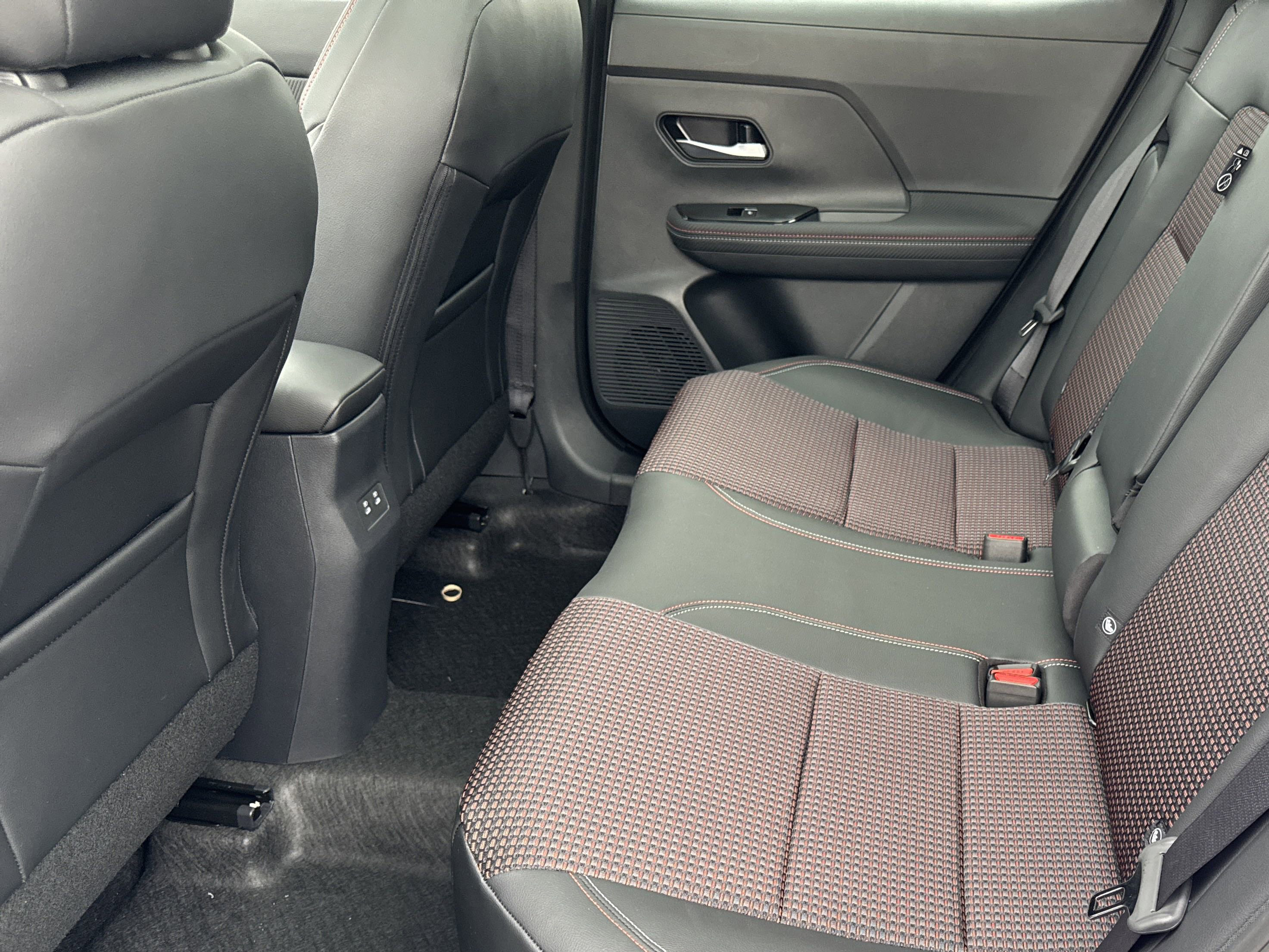 New 2025 Nissan Kicks SR w/ SR Premium Package image 13