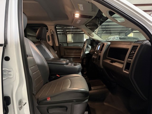 Used 2022 RAM 1500 Tradesman w/ Chrome Appearance Group image 11