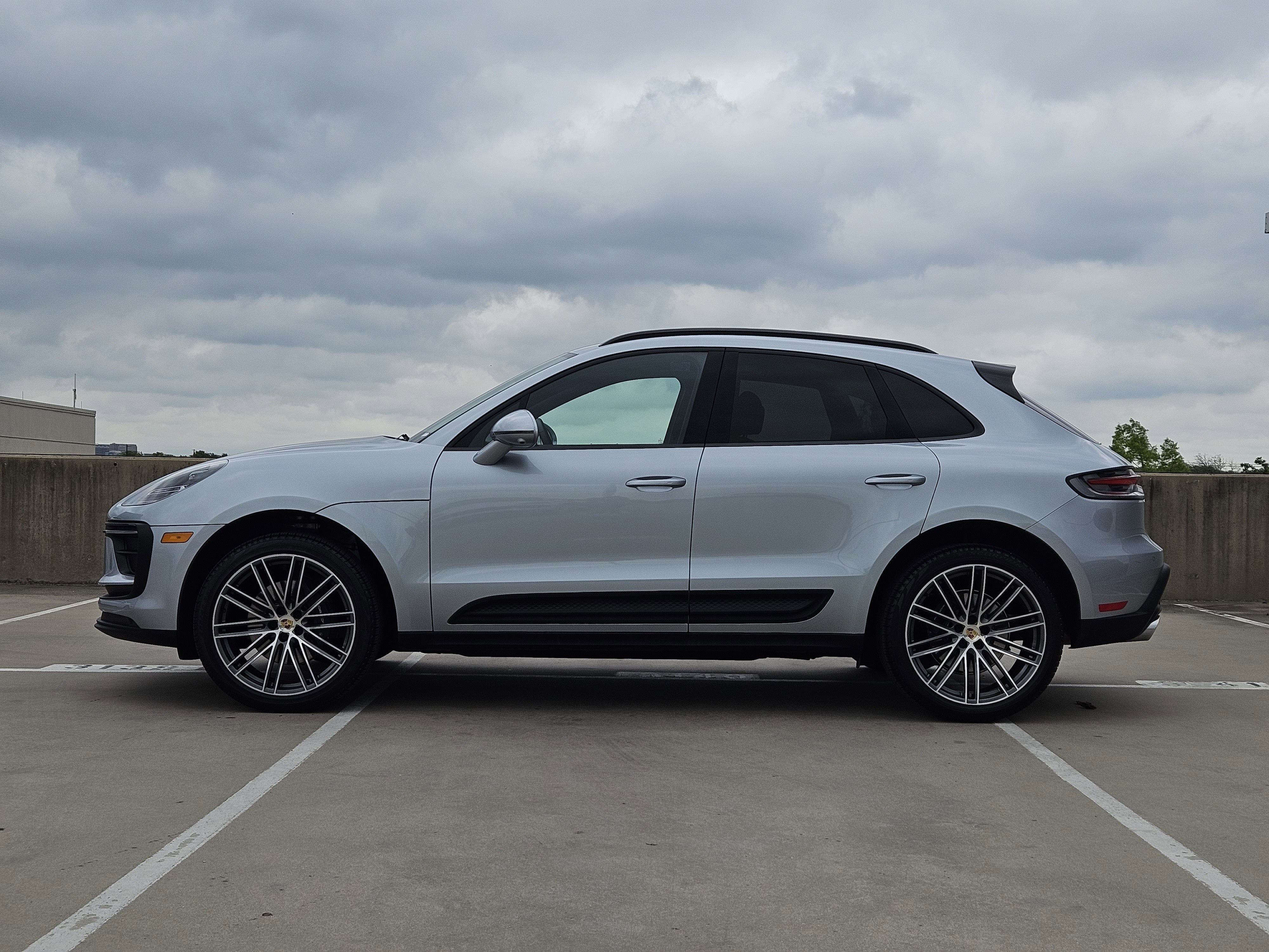 Certified 2026 Porsche Macan video 2