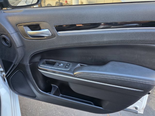 Used 2022 Chrysler 300 S RWD image 23