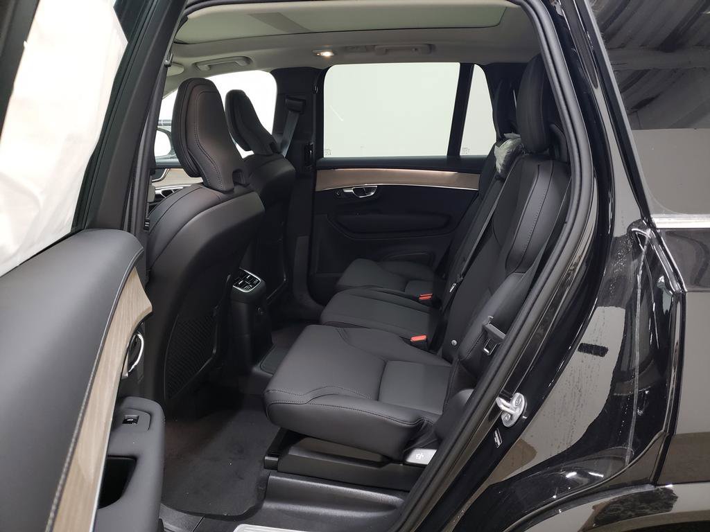 New 2025 Volvo XC90 T8 Core w/ Protection Package Premier AWD/4WD image 10