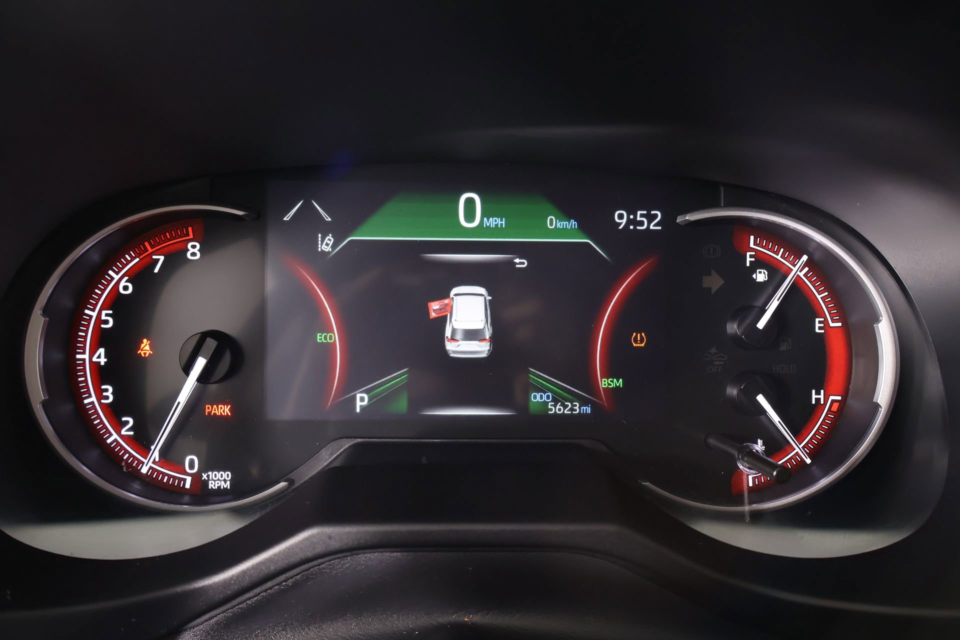 Used 2025 Toyota RAV4 XLE image 4