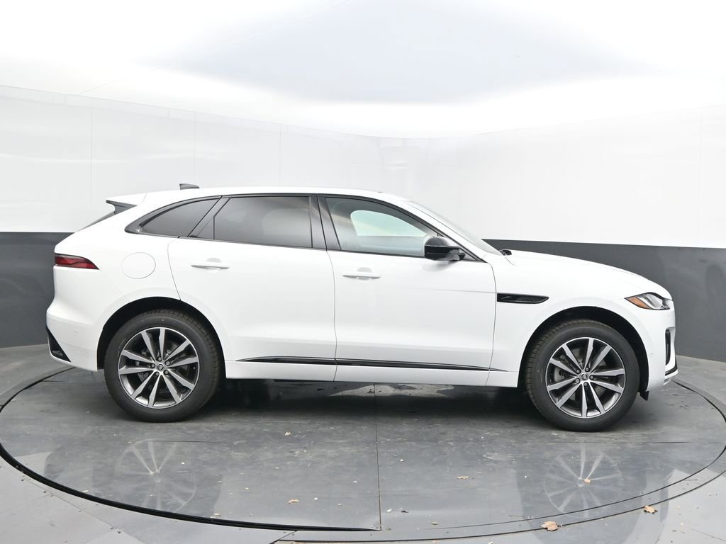 New 2026 Jaguar F-PACE R-Dynamic S image 8