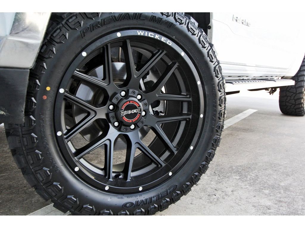 Used 2024 RAM 1500 Laramie AWD/4WD image 28