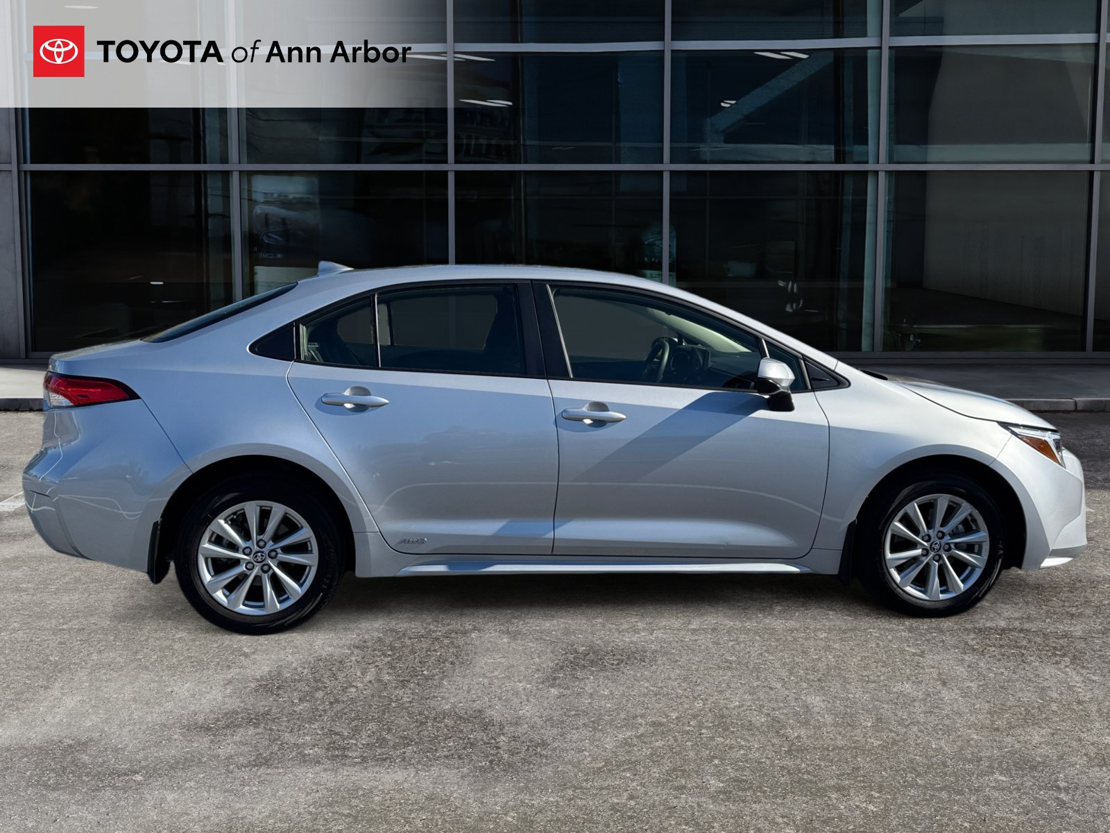Used 2025 Toyota Corolla LE w/ LE Premium Package AWD/4WD image 10