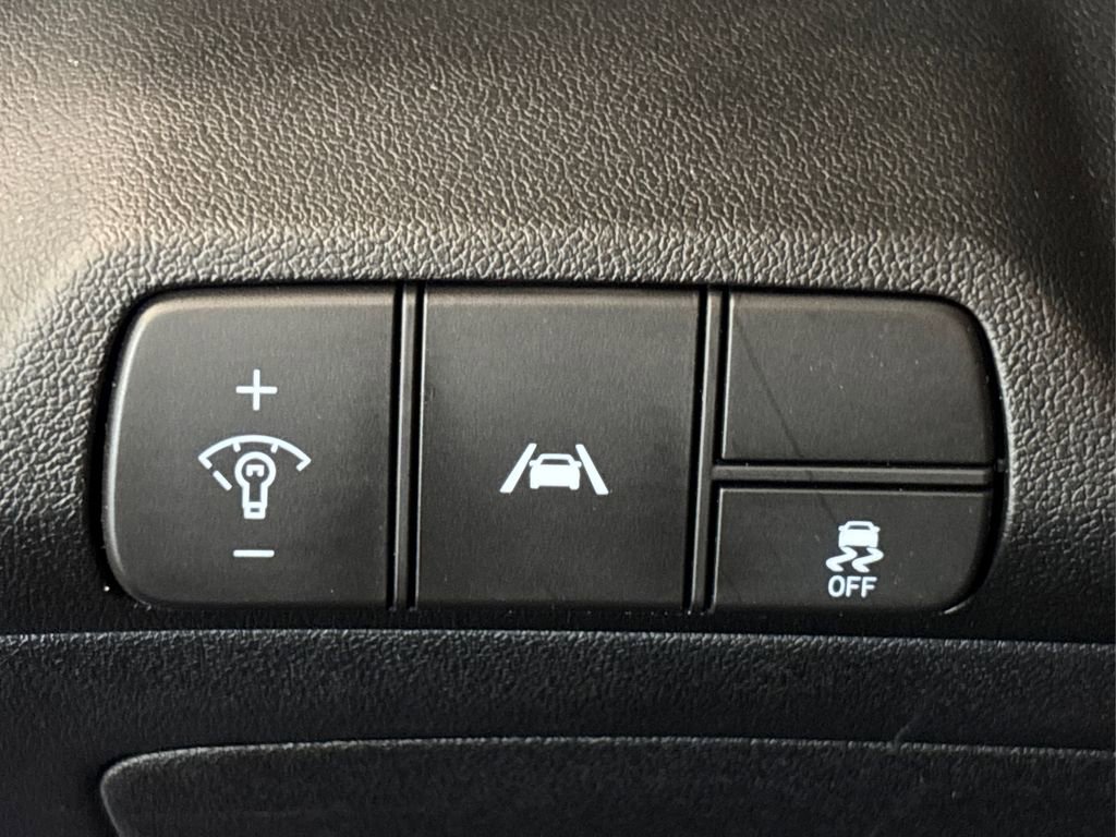 Used 2023 Hyundai Elantra SEL w/ Convenience Package image 36