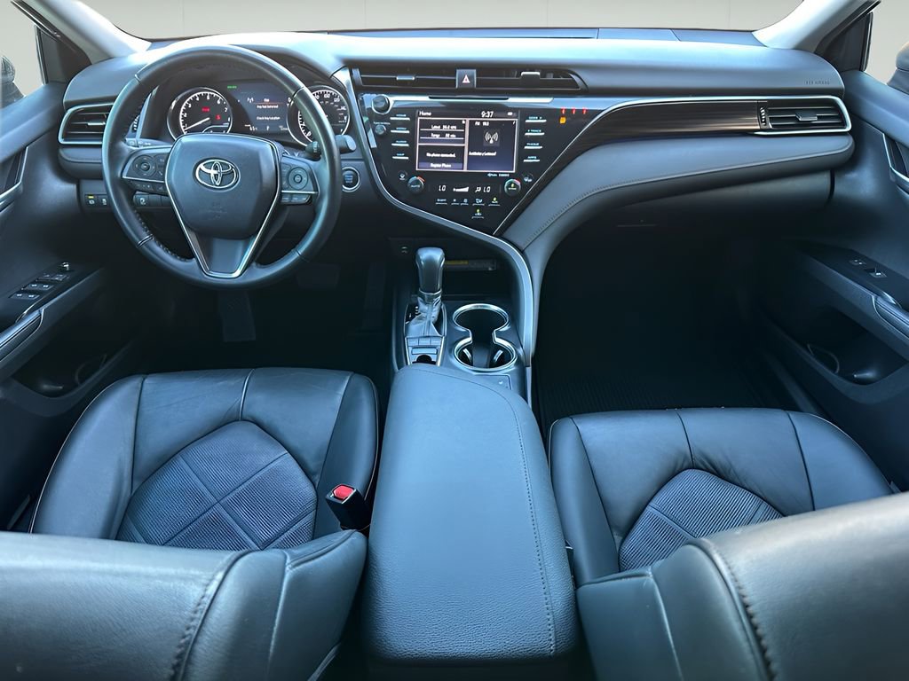 Used 2019 Toyota Camry XLE image 13
