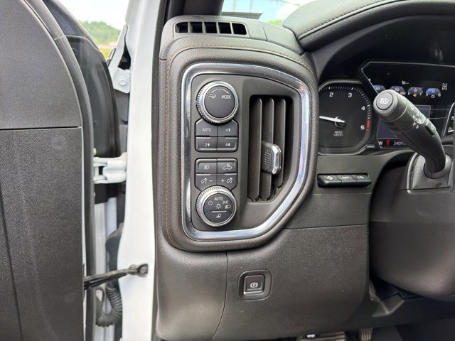 Used 2023 GMC Sierra 2500 AT4 w/ AT4 Premium Plus Package AWD/4WD image 17