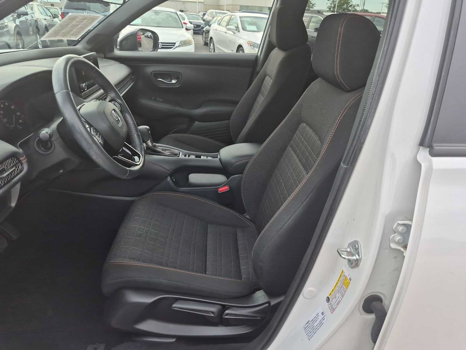 Certified 2025 Honda HR-V Sport image 16
