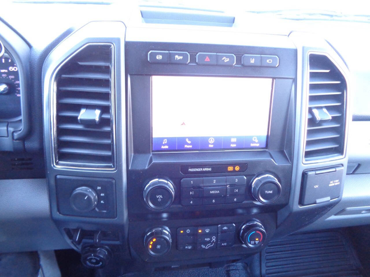 Used 2022 Ford F450 XLT w/ XLT Value Package image 42