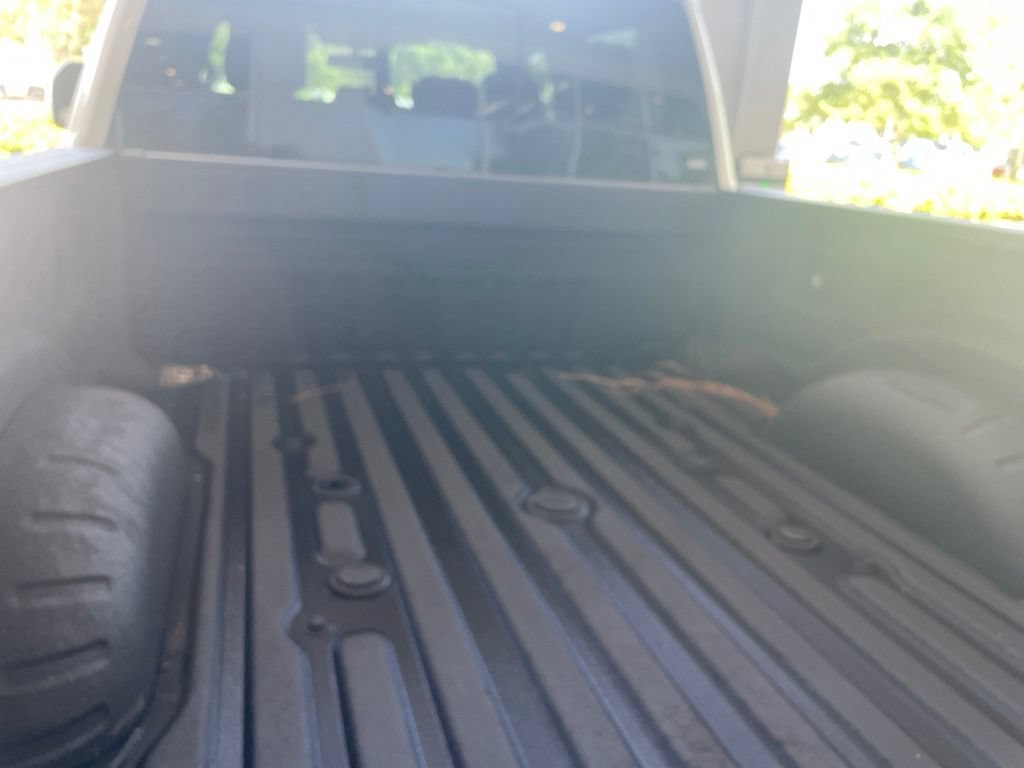 Used 2022 Ford F250 Platinum w/ Tremor Off-Road Package AWD/4WD image 3