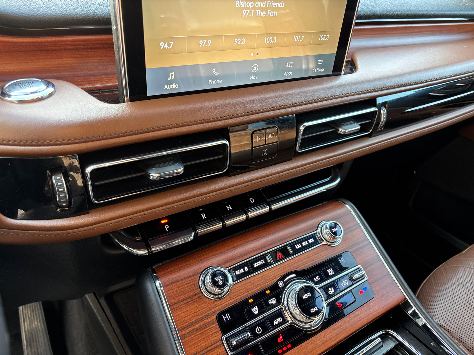 Used 2020 Lincoln Aviator Reserve image 21