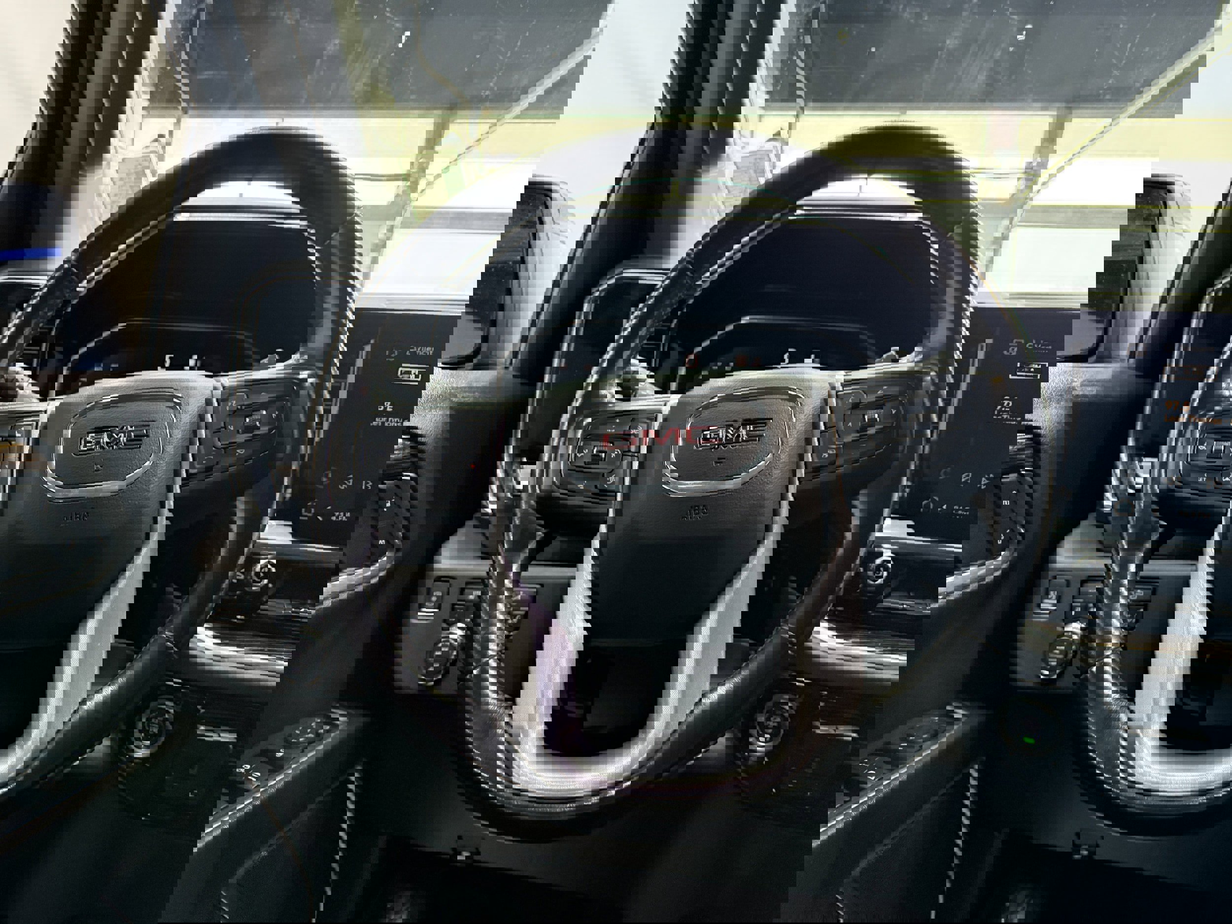 Used 2022 GMC Sierra 1500 Elevation image 12