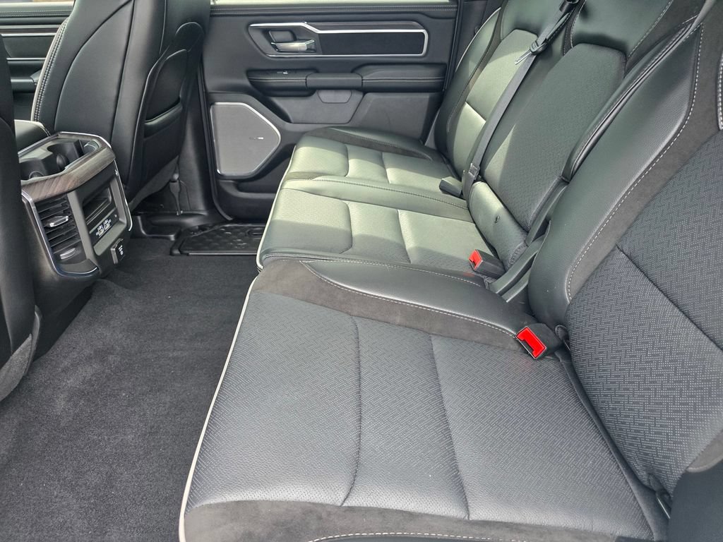 Used 2022 RAM 2500 Laramie AWD/4WD image 18