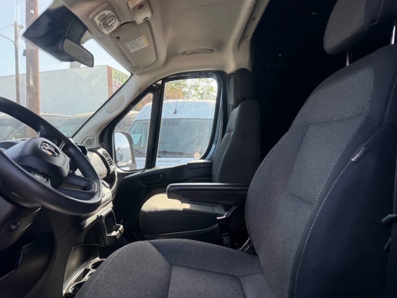 Used 2023 RAM ProMaster 2500 FWD image 15