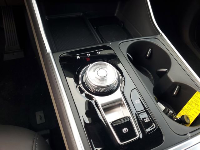 New 2026 Kia Carnival EX FWD image 20