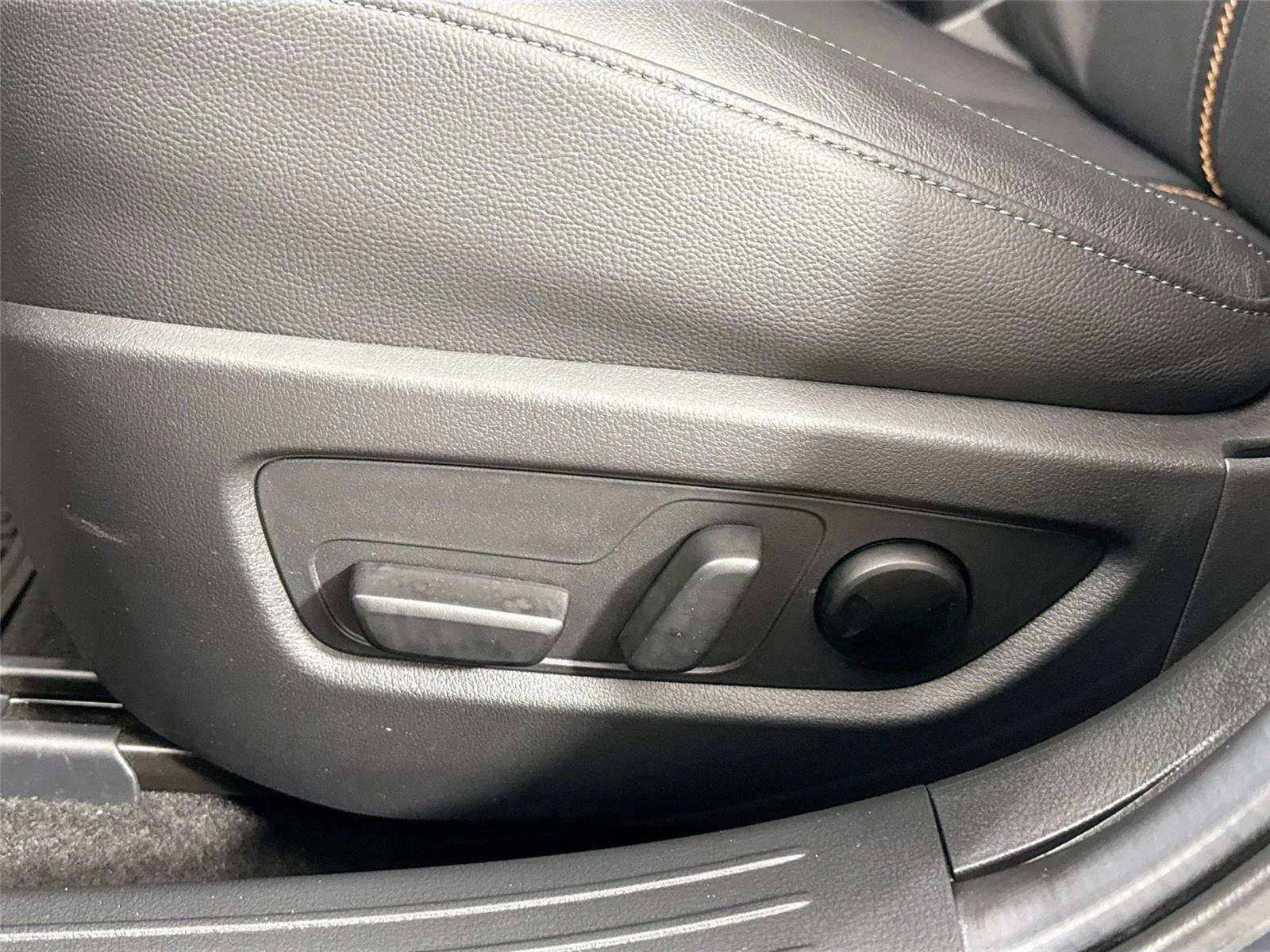 Certified 2025 MAZDA CX-50 AWD 2.5 S w/ Weather Package image 32