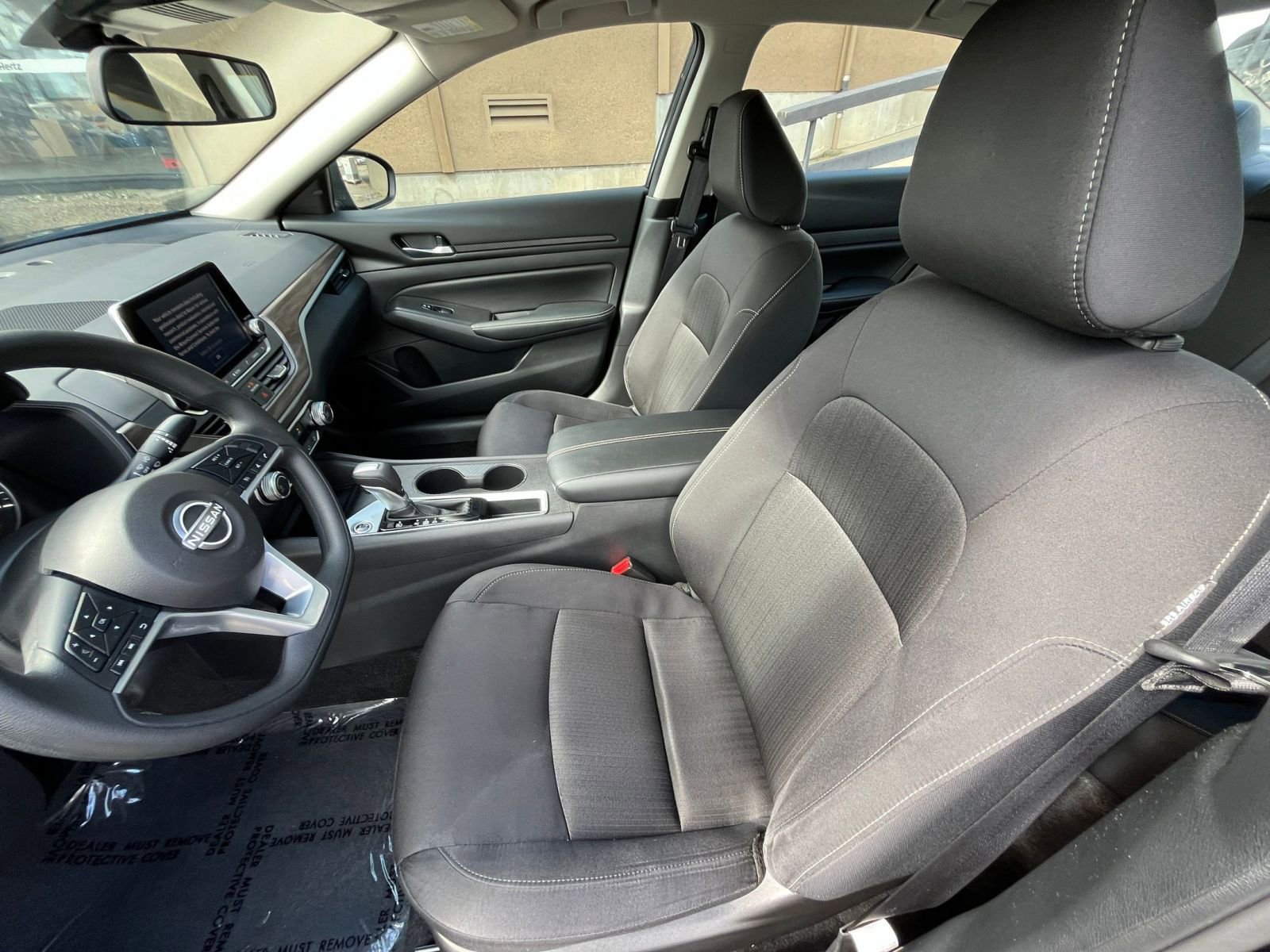Used 2025 Nissan Altima 2.5 SV FWD image 28
