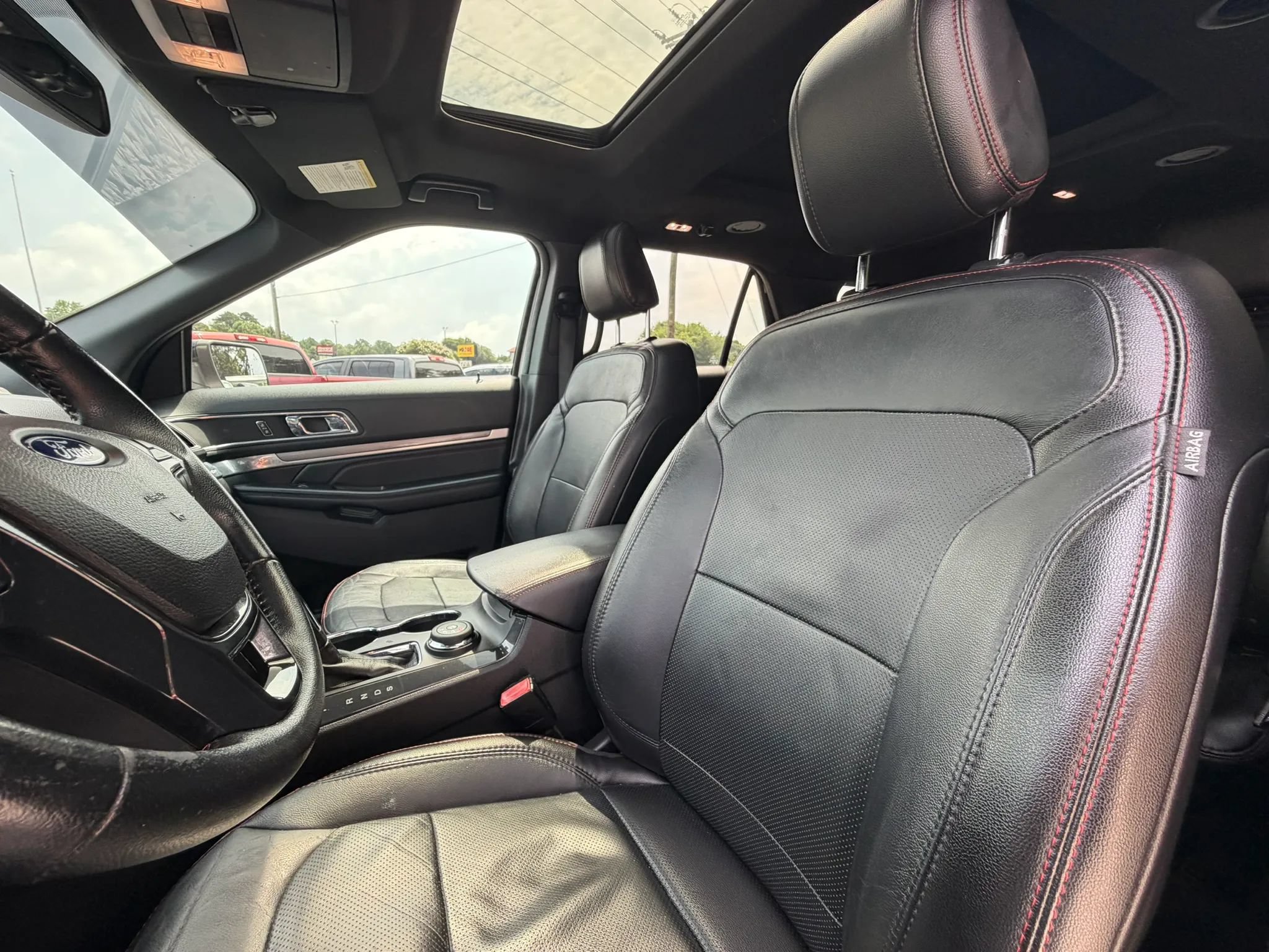 Used 2018 Ford Explorer Sport w/ Equipment Group 401A AWD/4WD image 13