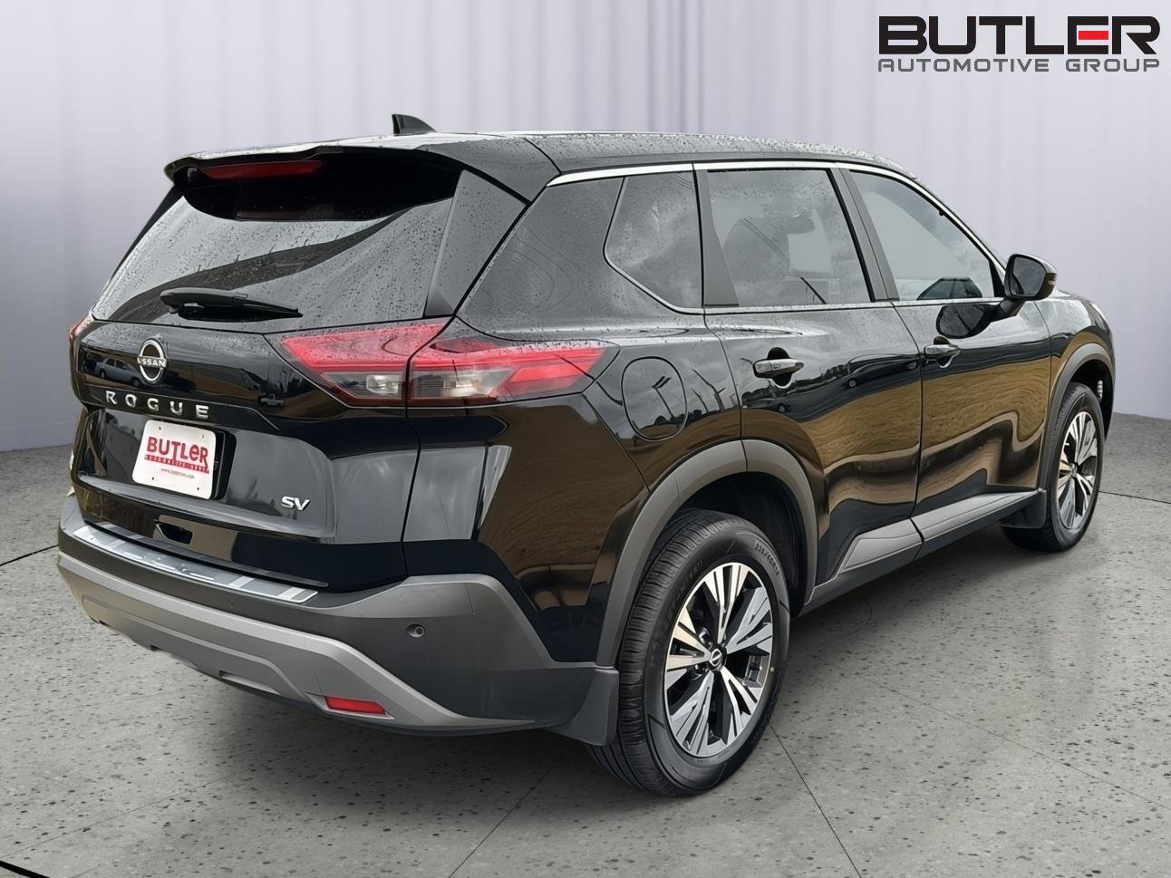 Used 2022 Nissan Rogue SV image 5