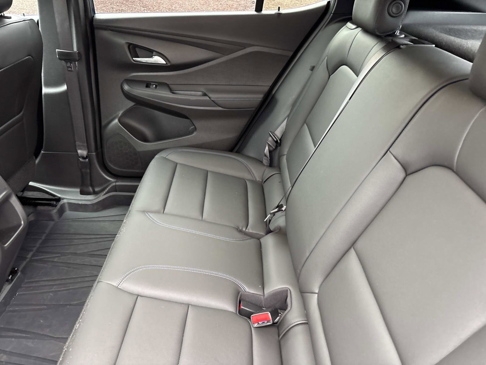 Certified 2024 Buick Envista Sport Touring w/ Convenience I Package image 30