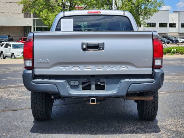 Used 2020 Toyota Tacoma SR AWD/4WD image 5