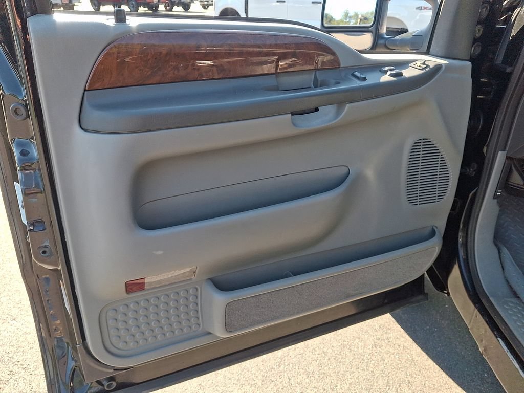 Used 2002 Ford F350 Lariat AWD/4WD image 12