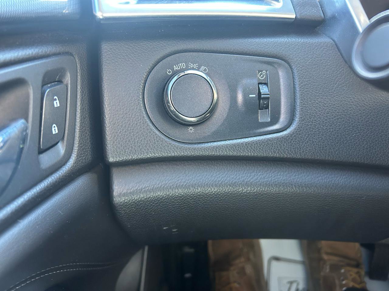 Used 2014 Cadillac SRX FWD image 29